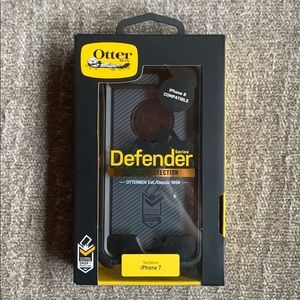 iPhone 7 OtterBox Defender Case With Holster